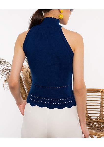 Kadın Saks Mavisi Halter Yaka Dantel Detaylı Bluz modelleri