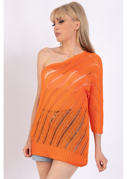 Kadın Turuncu Tek Omzu Açık Triko Bluz