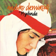 Melike Demirağ - 79 Yılında (Plak)