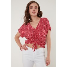 Lela Çiçek Desenli Önü Büzgülü V Yaka Crop Bluz Bayan Bluz 5864486Y4