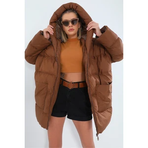 Kadın Iç Astarlı Kapşonlu Oversize Şişme Mont