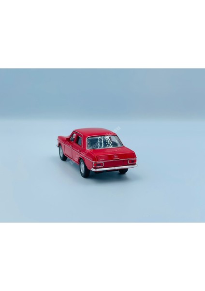 Mercedes 220 W115 Model Araba