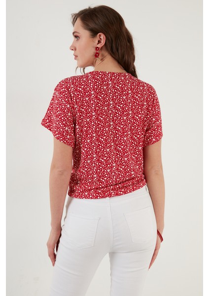 Çiçek Desenli Önü Büzgülü V Yaka Crop Bluz Bayan Bluz 5864486Y4 fırsatları