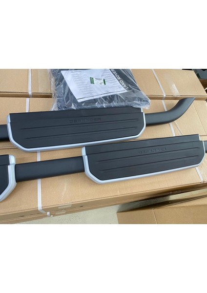 Land Rover Defender Yan Basamak Seti 2020+ modelleri