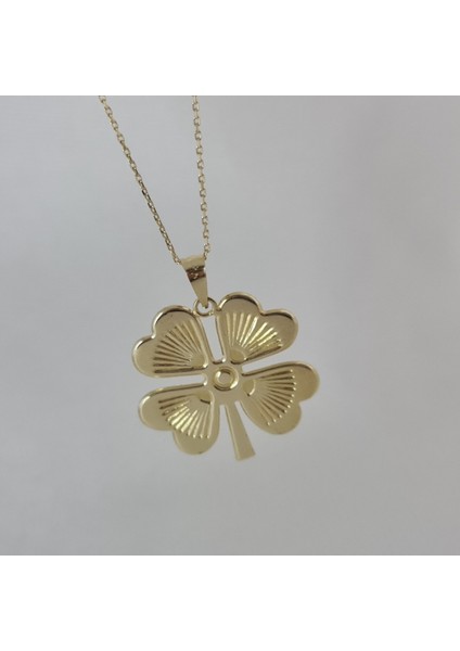 Kalemli Yonca Kolye Ucu 14 Ayar Altın Uç