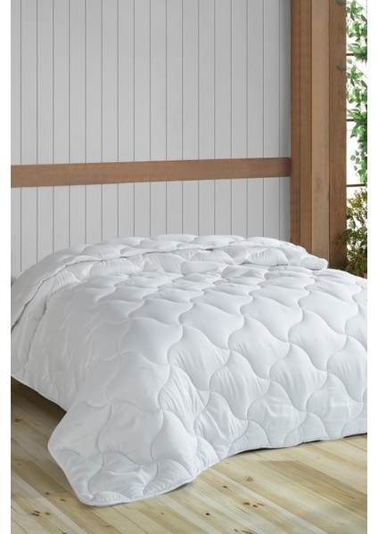 Çift Kişilik Microfiber Yorgan 195X215 cm 8699297000863