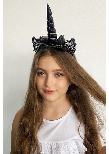 Siyah Renk Unicorn Figürlü Taç