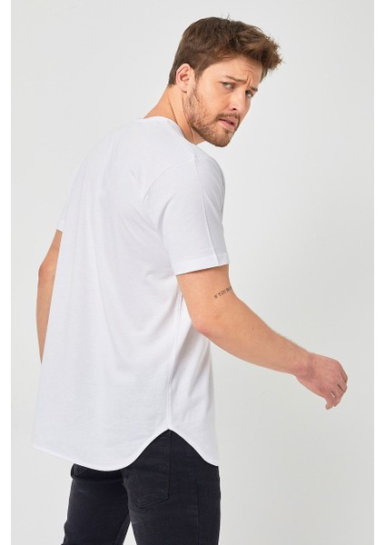 Beyaz Basic Erkek Bisiklet Yaka Long Fit Eteği Biyeli T-Shirt fiyatları