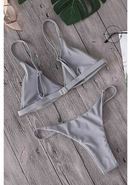 Üçgen Bikini Takım Kadınlar İçin Astarlı Desteksiz Gri Polyamid Likra Kumaş modelleri