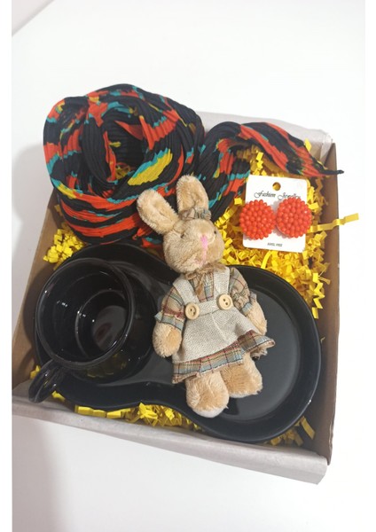 Sevgililer Günü, Anneler Günü, Doğum Günü, Hediye Seti Hediye Seti, Kristal Küpe, Kahve Fincanı, Fular, Peluş Tavşan