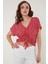 Çiçek Desenli Önü Büzgülü V Yaka Crop Bluz Bayan Bluz 5864486Y4 1