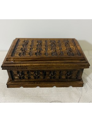 Myk Sandık Işlemeli Ceviz Ağacı Kilitli 32 cm