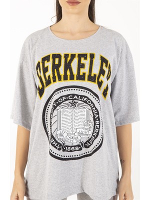 Trend Seninle Kadın Gri Berkeley Baskılı Oversize T-Shirt