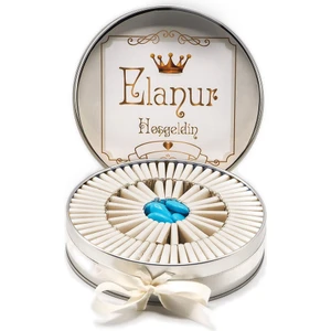 Nin Chocolate Nin Kız Bebek Çikolatası Metal Yuvarlak Kutu Altın Taç Baskılı (80 Adet Napoliten Çikolata)