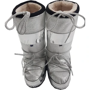 Uzun Kadın Kar Botu Beyaz