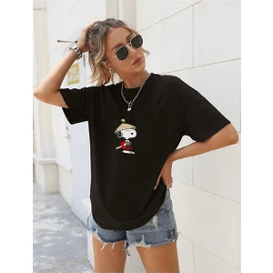 Kadın Siyah Oversize Snoopy Baskılı Tişört