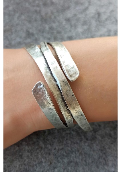 Antik Gümüş Kaplama Özel Şekilli El Yapımı Ayarlanabilir Kadın Bileklik fiyatları