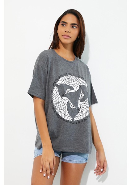 Kadın Baskılı Oversize T-Shirt Antrasit modelleri