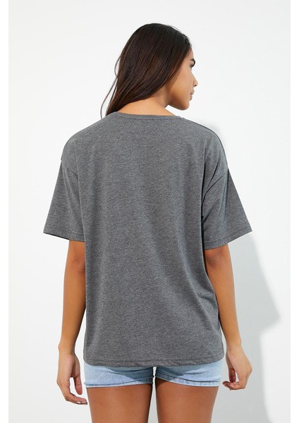 Kadın Baskılı Oversize T-Shirt Antrasit indirimleri