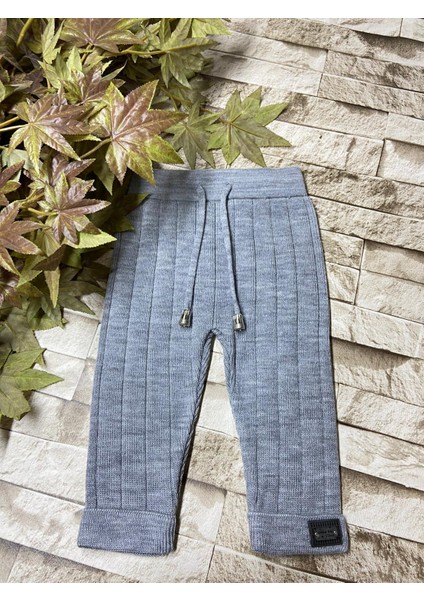 Beli Bağcıklı Fitilli Triko Pantolon fırsatları