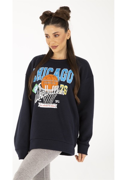 Kadın Lacivert Chıcago 76 Baskılı Oversize Sweatshirt