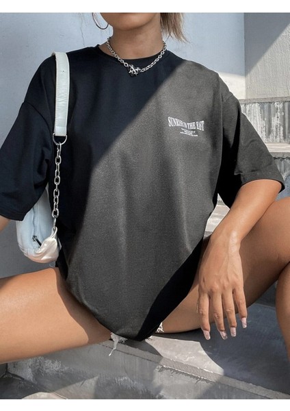 Kadın Japanese Sırt Baskılı T-Shirt fırsatları