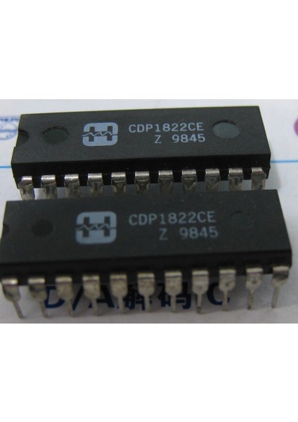 CDP1822CE 256-WORD x 4-Bit Lsı Static Ram