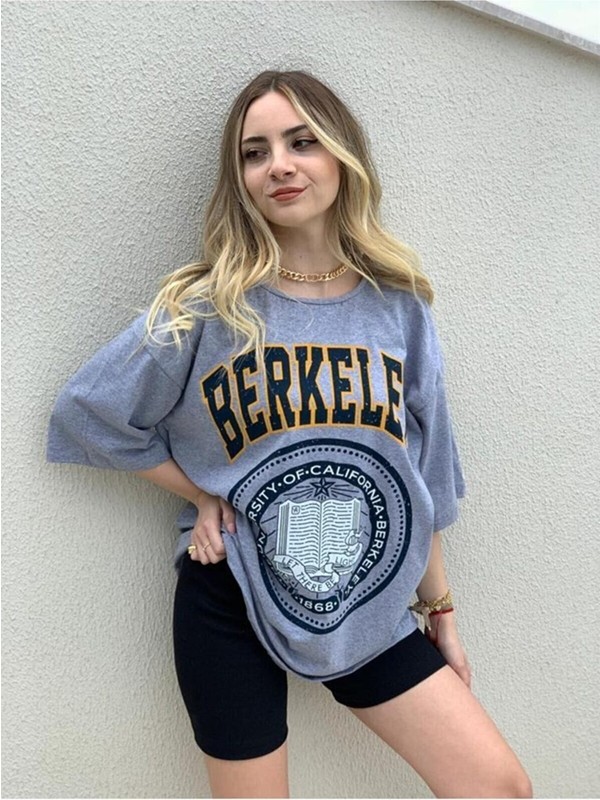 Trend Seninle Kadın Oversize Berkeley Baskılı T-Shirt