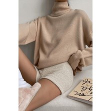 Madmext Mad Girls Kadın Bej Balıkçı Yaka Kazak Düz Desenli Oversize Kesim Günlük Stil