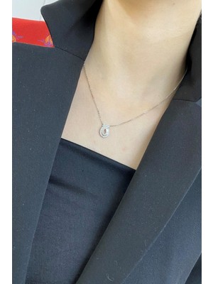 Zümrüt Sarraf 0.34 Karat 18 Ayar Pırlanta Bayan Kolye