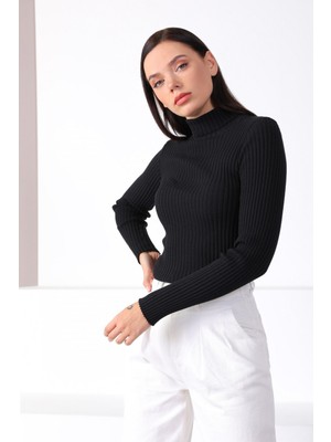 Ferraro Siyah Balıkçı Yaka Pamuk Kadın Triko Kazak