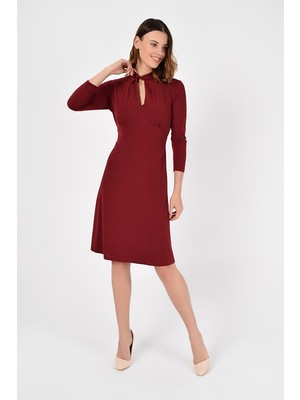 Laranor Yakada Burgu Detay Elbise