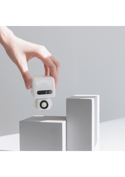 349 Squid Game Robot Effect Bluetooth Hoparlör - Speaker
