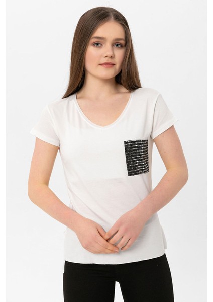 Kadın Cebi Pul Işlemeli V Yaka Oversize Tişört 220004 - fiyatları