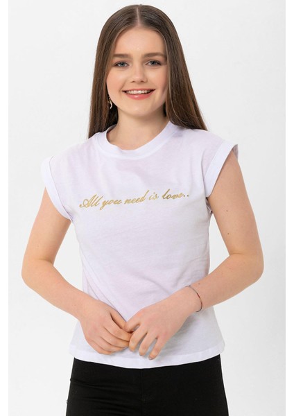 Kadın Önü Yazı Baskılı T-Shirt fırsatları