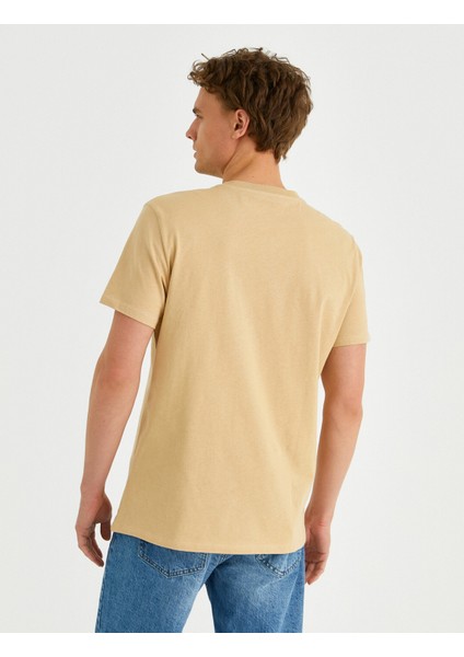 Erkek Standart Fit Cepli Tişört fırsatları