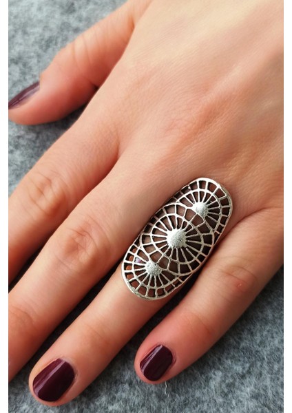 Antik Gümüş Kaplama Dairesel Motif Şekilli El Yapımı Ayarlanabilir Kadın Yüzük fiyatları
