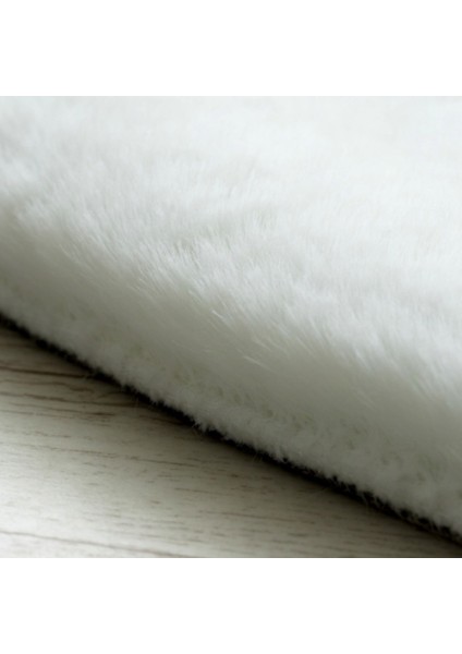 Rex Tavşanı Dekoratif Post Peluş Halı Beyaz (Tüy Yüksekliği 22 Mm) fiyatları
