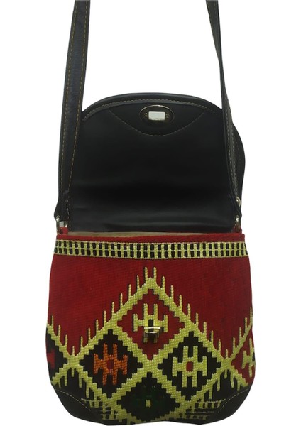 Otantik Kilim Desenli Postacı Çantası fiyatları