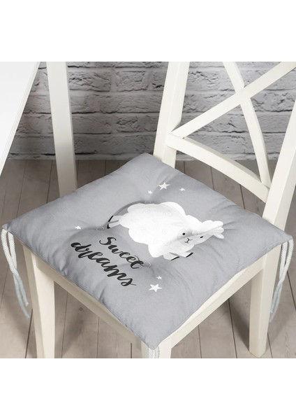Real Homes Gri Zeminde Sevimli Kuzucuk Tasarımlı Bebek Odası Pofidik Sandalye Minderi - 40 x 40 cm