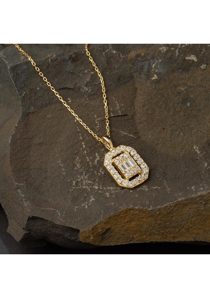 Mercan Baget Taşlı Altın Kolye modelleri