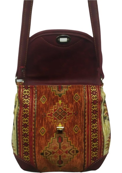 Otantik Kilim Desenli Postacı Çantası modelleri