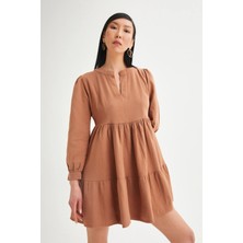 Açelya Okcu Oversize Katlı Keten Elbise