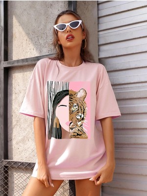 Trendseninle Kadın Pudra Pembe Leopar Baskılı Oversize T-Shirt