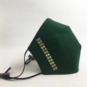 Altın Sarısı Süslü Kumaş Maske Yeşil Maske