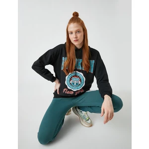 Kapüşonlu Baskılı Sweatshirt