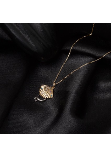 Tektaş Yüzüklü Istiridye Altın Kolye fırsatları