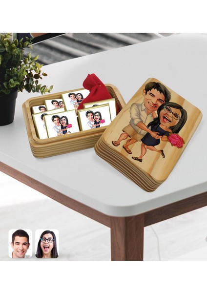 Kişiye Özel Sevgililer Karikatürlü Dikdörtgen Ahşap Kutuda Madlen Çikolata ve Harfli Gold Anahtar Kolye -108