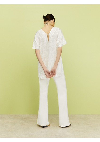 Sırtta Aksesuar Detaylı Bluz fiyatları