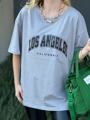 Trendseninle Kadın Boyamalı Gri Los Angeles Baskılı Oversize T-Shirt